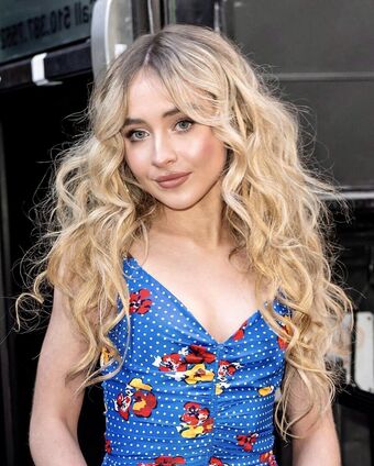 Sabrina-carpenter