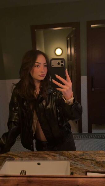 Sakura Shymko Naakte Lekken OnlyFans Foto 143