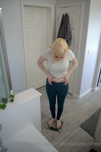 saltedcatx Naakte Lekken OnlyFans Foto 25