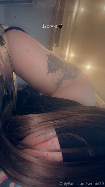 sennie29 Naakte Lekken OnlyFans Foto 6