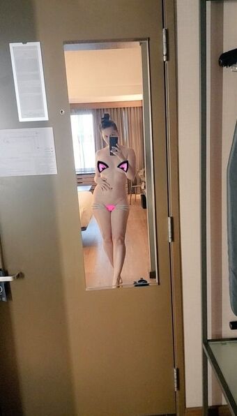 SeRa Naakte Lekken OnlyFans Foto 77