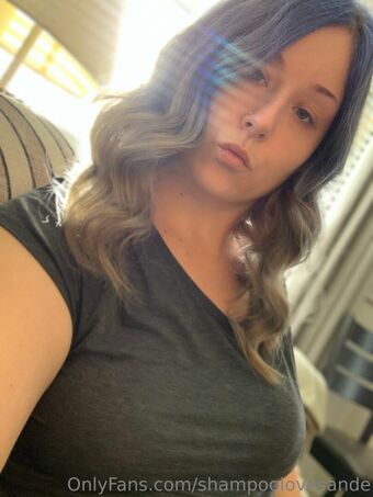 shampoolovesande Naakte Lekken OnlyFans Foto 19