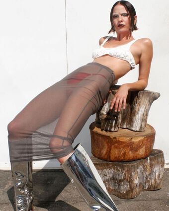 Shelley Hennig Naakte Lekken OnlyFans Foto 54