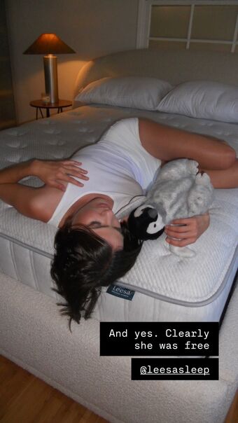 Shelley Hennig Naakte Lekken OnlyFans Foto 58