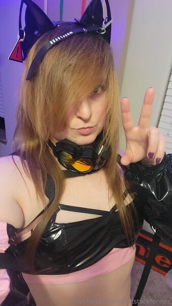 shortstackfennec Naakte Lekken OnlyFans Foto 10