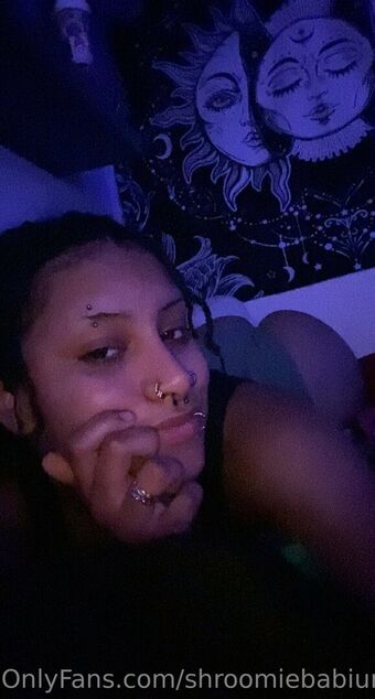 shroomiebabiuncensored