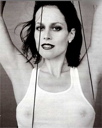 Sigourney Weaver