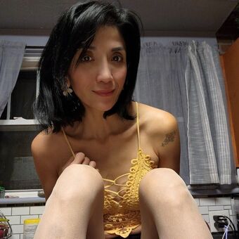 SkinnyChinaMilf Naakte Lekken OnlyFans Foto 4