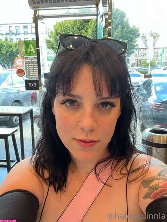 SkylaLust Naakte Lekken OnlyFans Foto 7