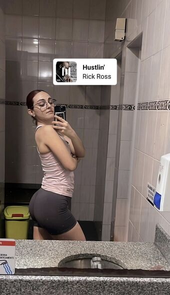 smalljuliii / julilovesdancing