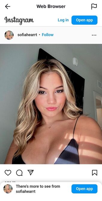 SofiaHeart Naakte Lekken OnlyFans Foto 1