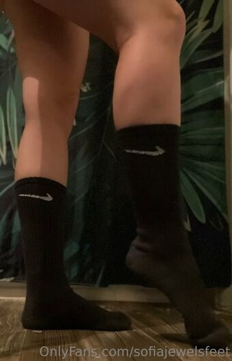 sofiajewelsfeet