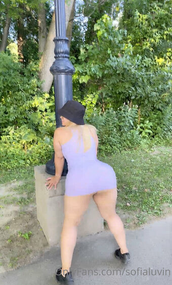 sofialuvin Naakte Lekken OnlyFans Foto 1