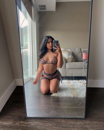 Sofiaofficals Naakte Lekken OnlyFans Foto 5