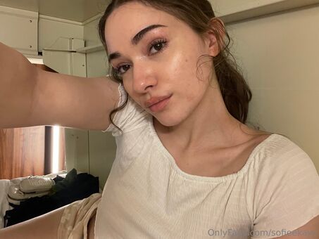 Sofie Kay Naakte Lekken OnlyFans Foto 5
