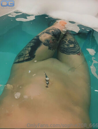 Sophie208-666 Naakte Lekken OnlyFans Foto 82