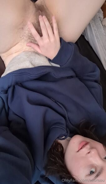 Soursou Naakte Lekken OnlyFans Foto 3