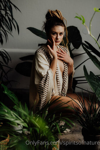 spiritsofnature Naakte Lekken OnlyFans Foto 10