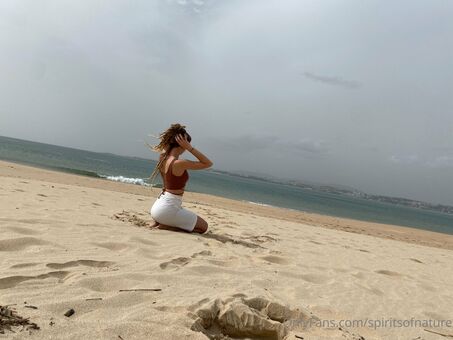 spiritsofnature Naakte Lekken OnlyFans Foto 13