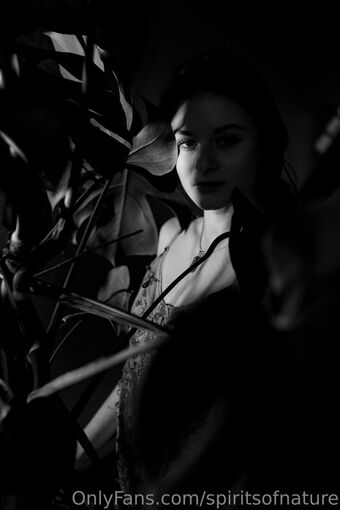 spiritsofnature Naakte Lekken OnlyFans Foto 19