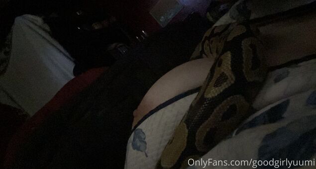 Stepsislulu Naakte Lekken OnlyFans Foto 6