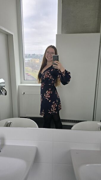 studentmi Naakte Lekken OnlyFans Foto 11