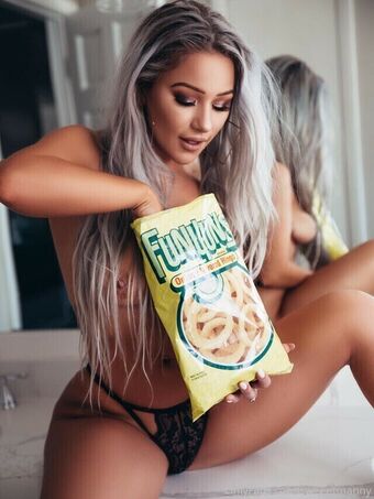 Sweetened Naakte Lekken OnlyFans Foto 17