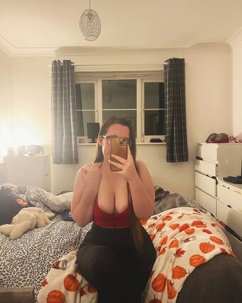 Tamzinisanerd | Tamzin Christie