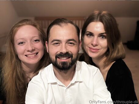Throuple-dk Naakte Lekken OnlyFans Foto 14