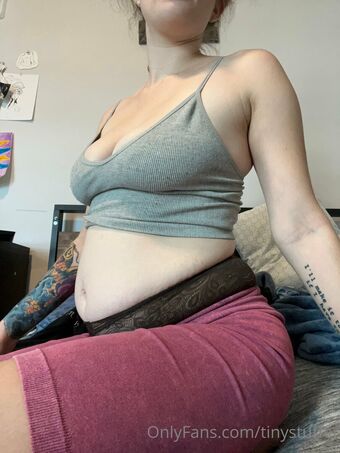 tinystuffer Naakte Lekken OnlyFans Foto 8