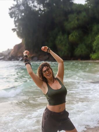 Travelingwithtals Naakte Lekken OnlyFans Foto 42