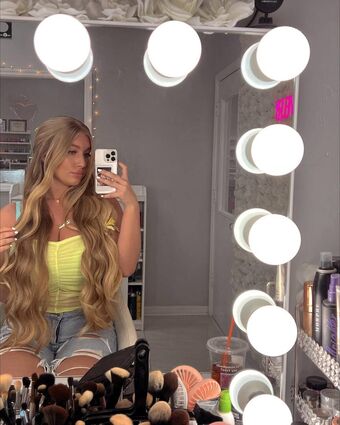 Trinity C Naakte Lekken OnlyFans Foto 14