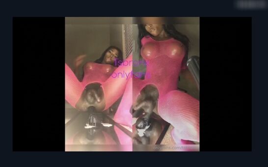 tsbronx Naakte Lekken OnlyFans Foto 3
