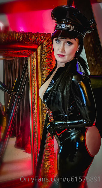 u61575891 Naakte Lekken OnlyFans Foto 28