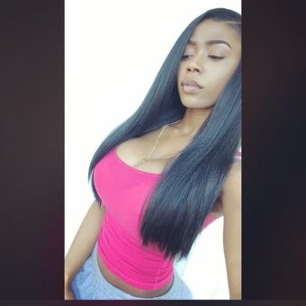 Uche Naakte Lekken OnlyFans Foto 2