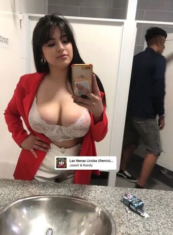 Valuu  Naakte Lekken OnlyFans Foto 14