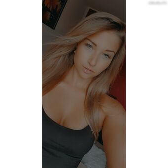 Vaninked Naakte Lekken OnlyFans Foto 3