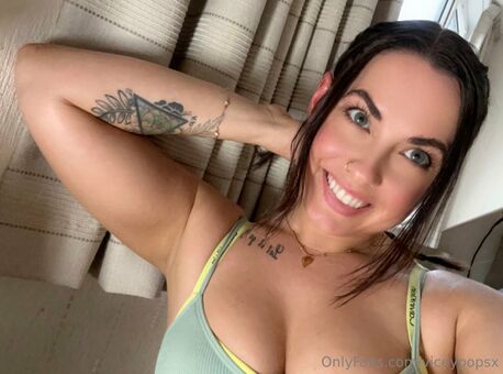 viceypopsx Naakte Lekken OnlyFans Foto 16