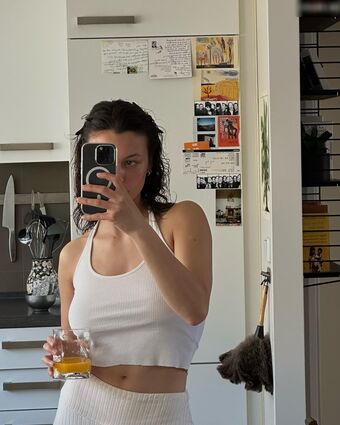 Vivien (Vivi) König