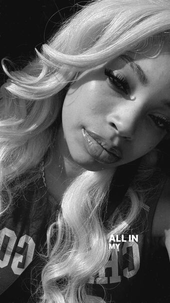 Whoisbrooklyn Naakte Lekken OnlyFans Foto 10