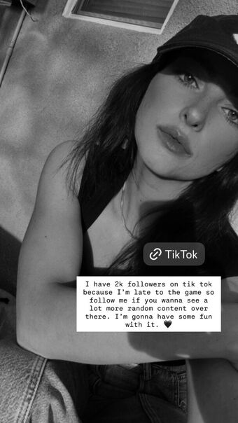 Willow Shields Naakte Lekken OnlyFans Foto 223