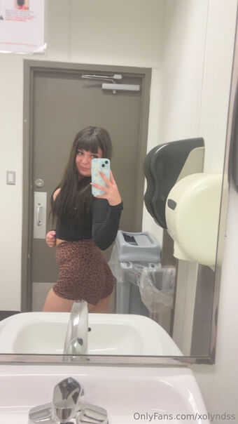 xolyndss Naakte Lekken OnlyFans Foto 11