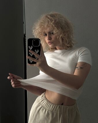 Yana Martin / yanamartinn / mar.t.ina