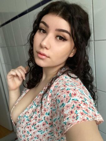 Yazzi Naakte Lekken OnlyFans Foto 35