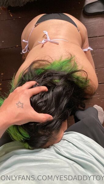 yesdaddytoys Naakte Lekken OnlyFans Foto 31