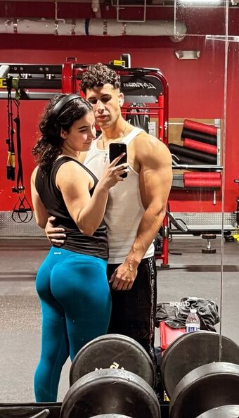 yupitsprii Naakte Lekken OnlyFans Foto 3