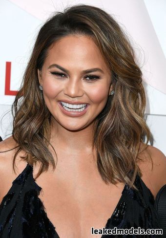 Chrissy-teigen